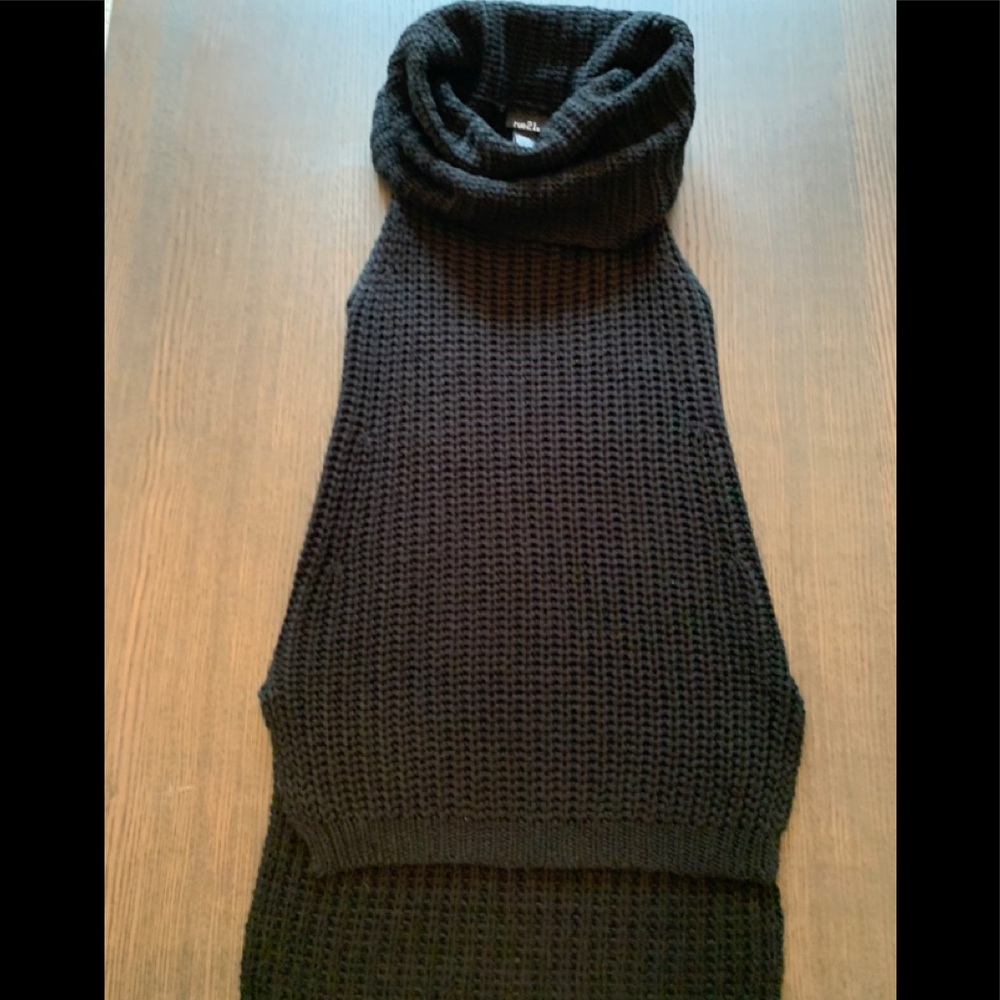 Sleeveless Knit Sweater